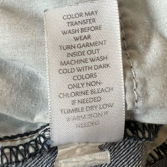 J.Jill women medium blue crop mid rise jean Acid wash distress, zip front Sz 14 - Picture 13 of 16